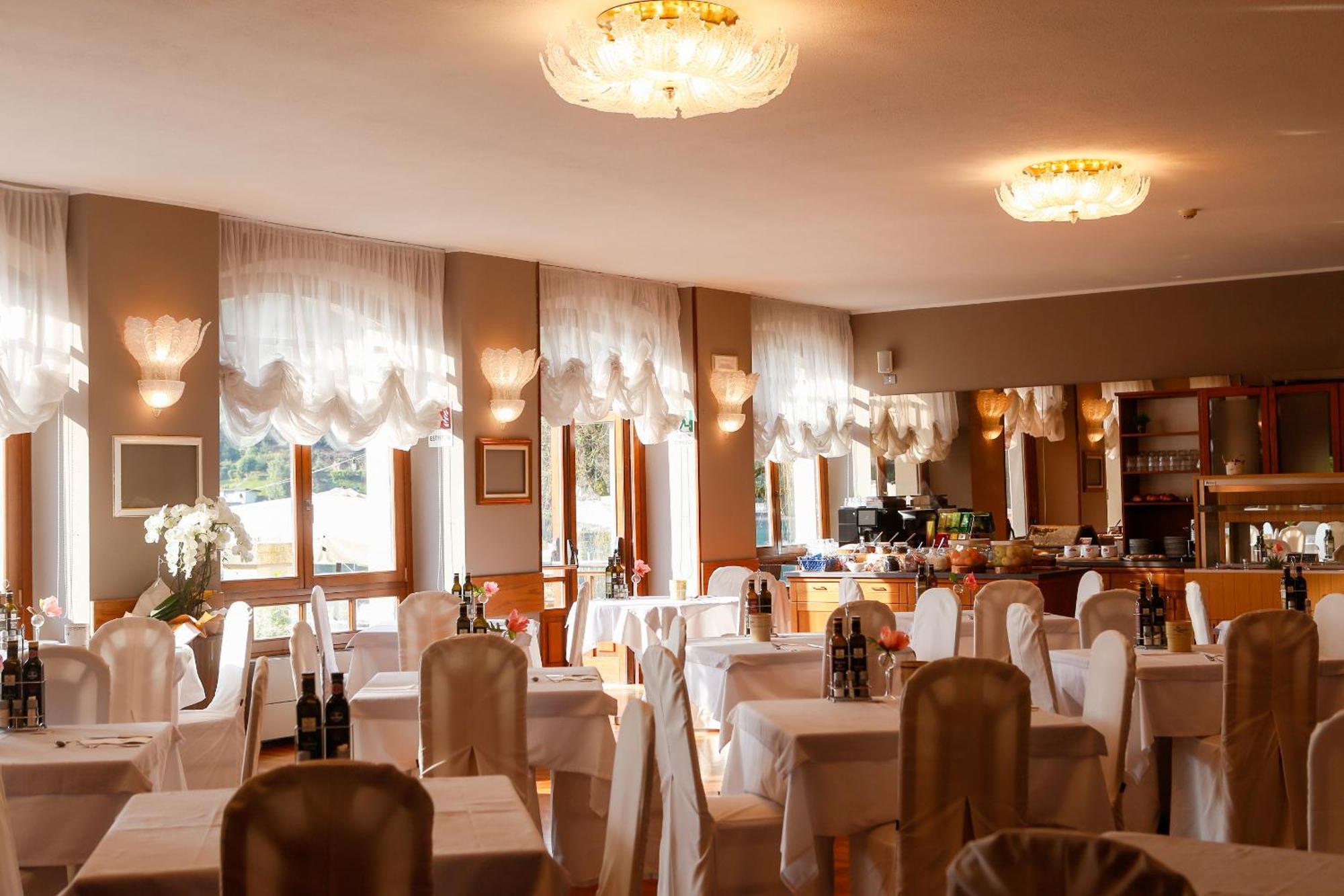 Hotel Lido Pieve Di Ledro Exteriér fotografie